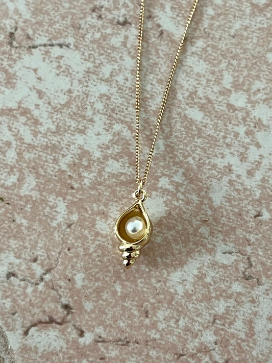 Concha do Mar Necklace