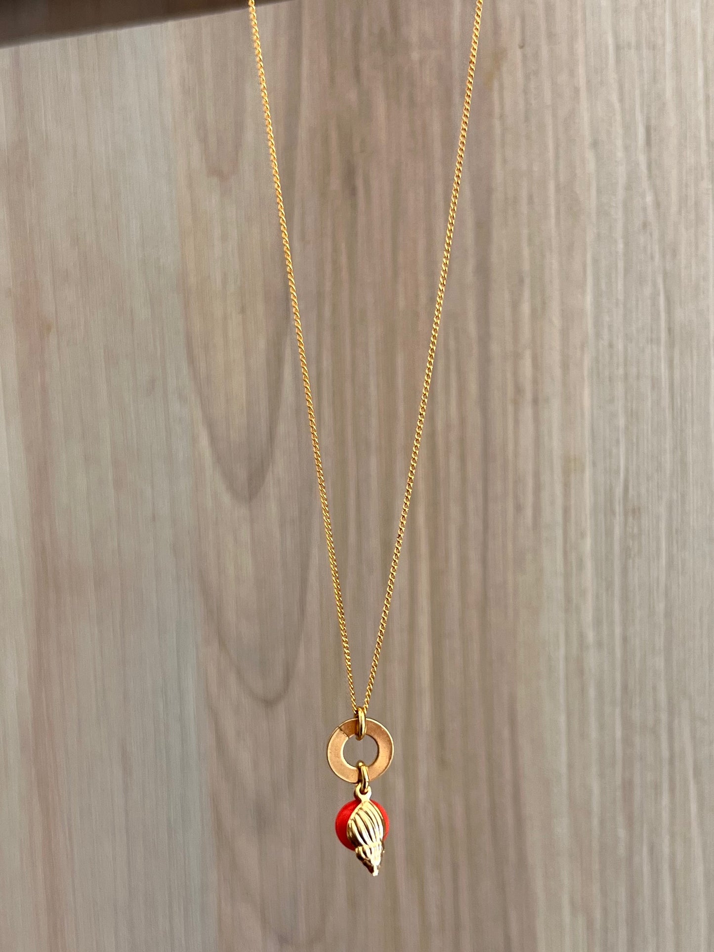Conch Orange Necklace