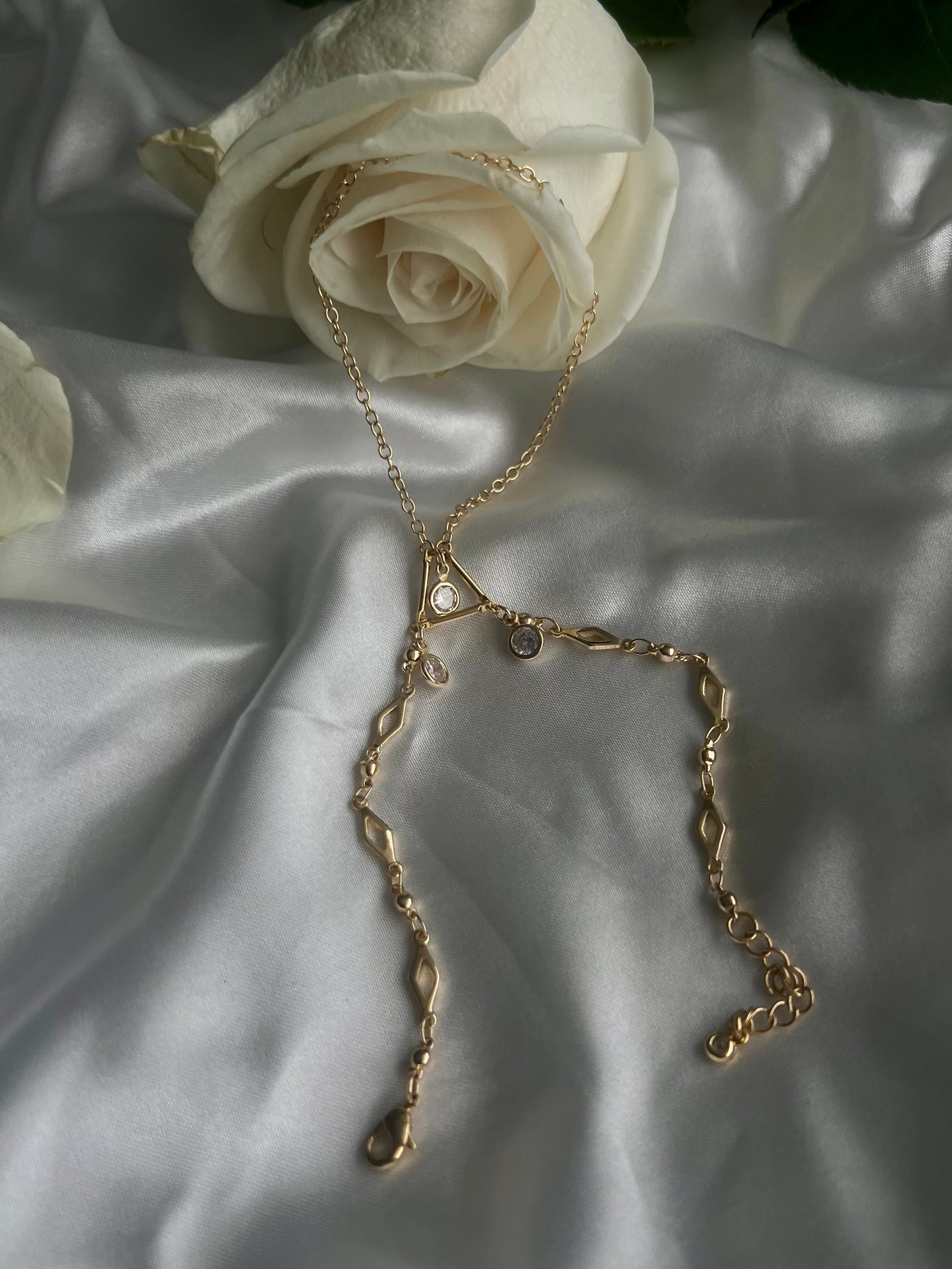 Pyramid Zirconia Hand Chain