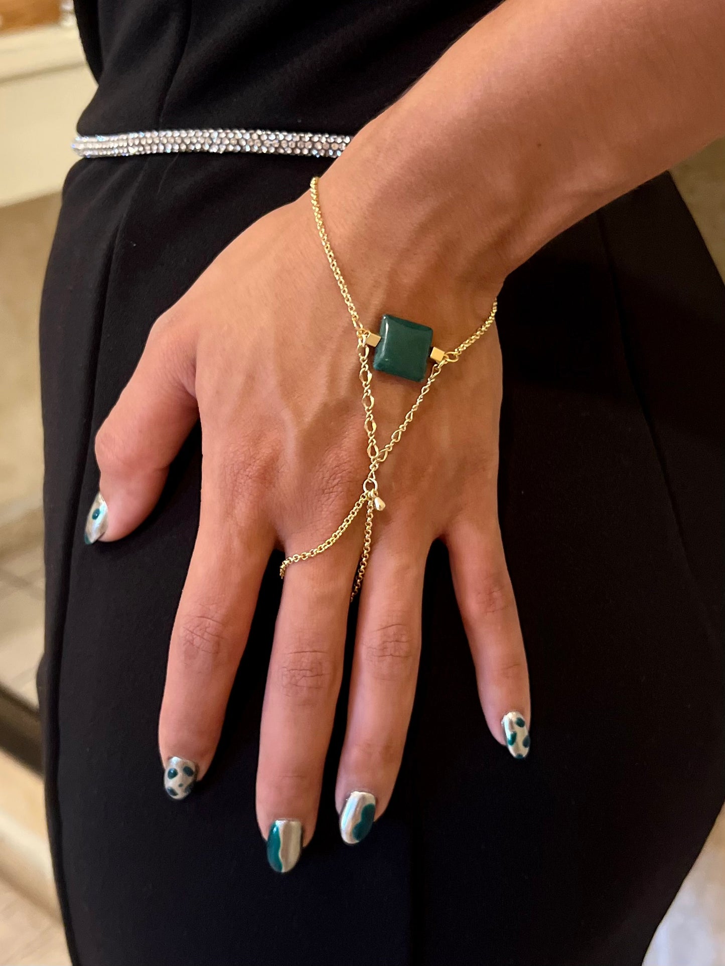 Square Emerald Hand Chain