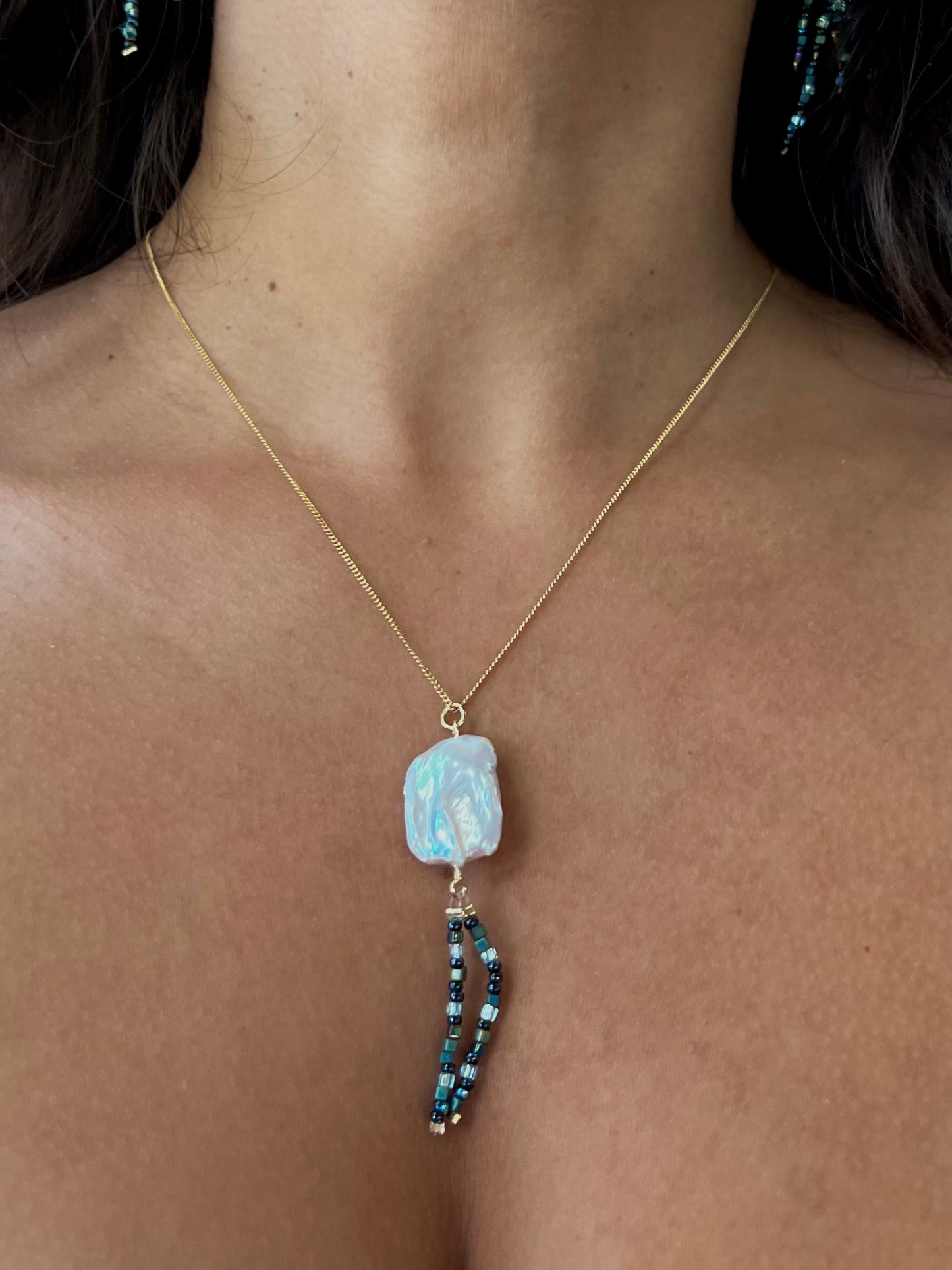 Azul Metálico Necklace