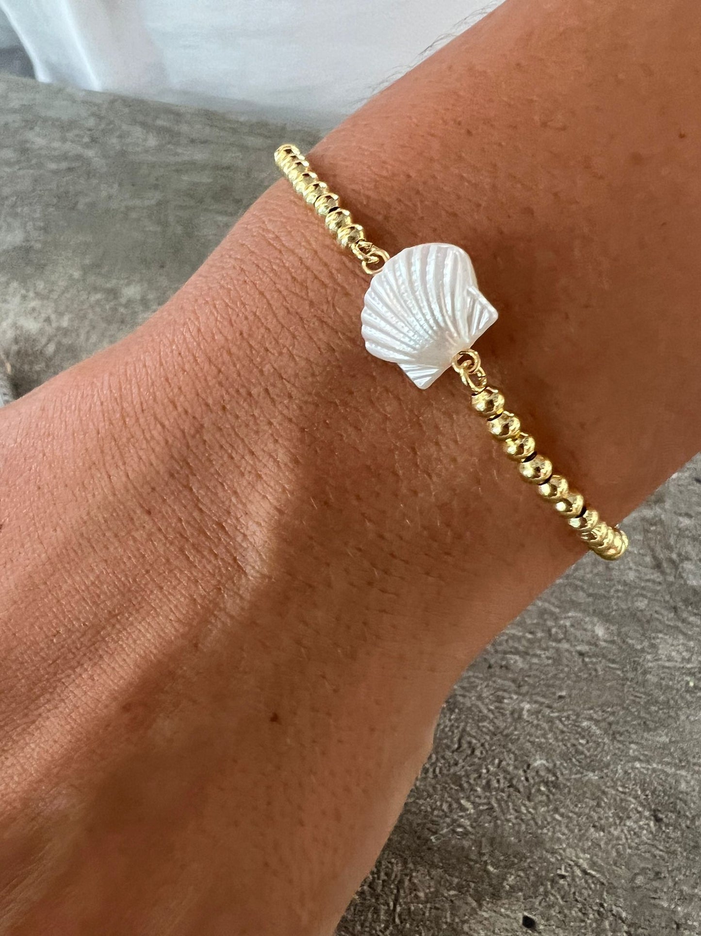 White Seashell Adjustable Bracelet