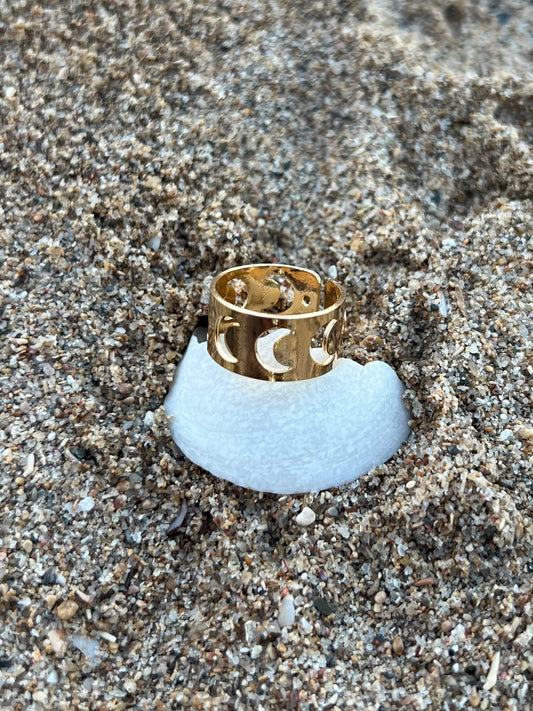 Moon Bar Adjustable Ring