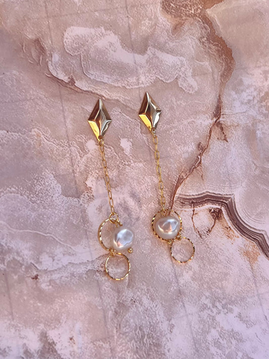 Dangle Pearls Earrings