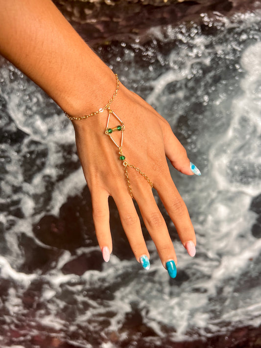 Meralda Hand Chain