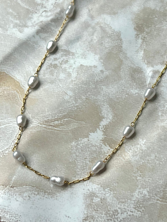 Pearls Chain Necklace