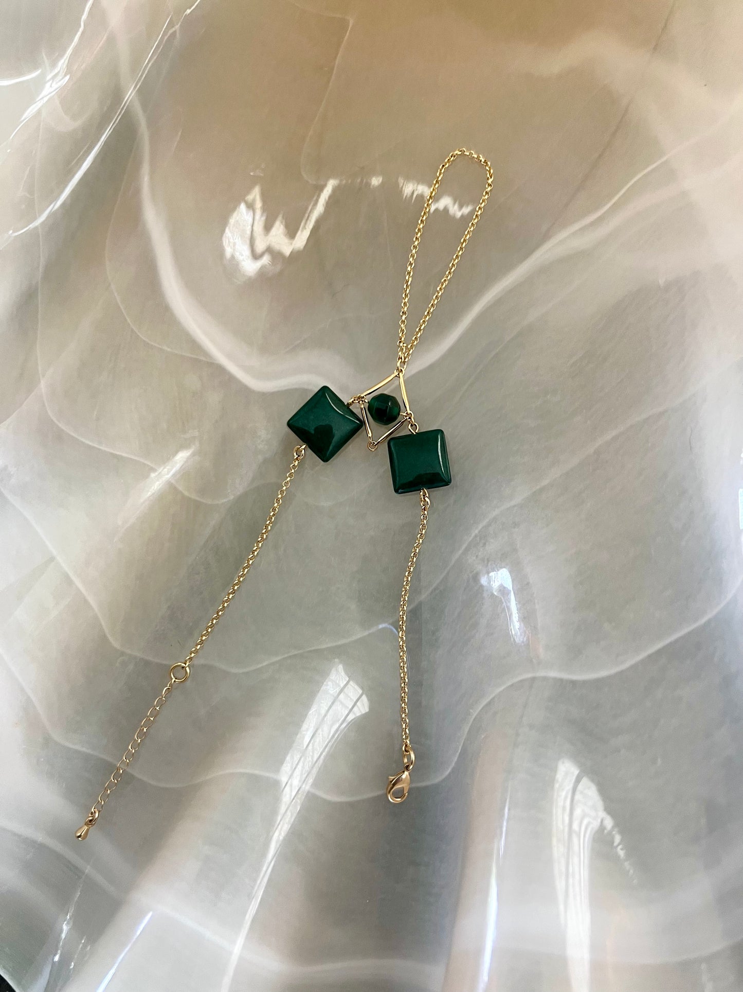 Pyramidal Emerald Hand Chain