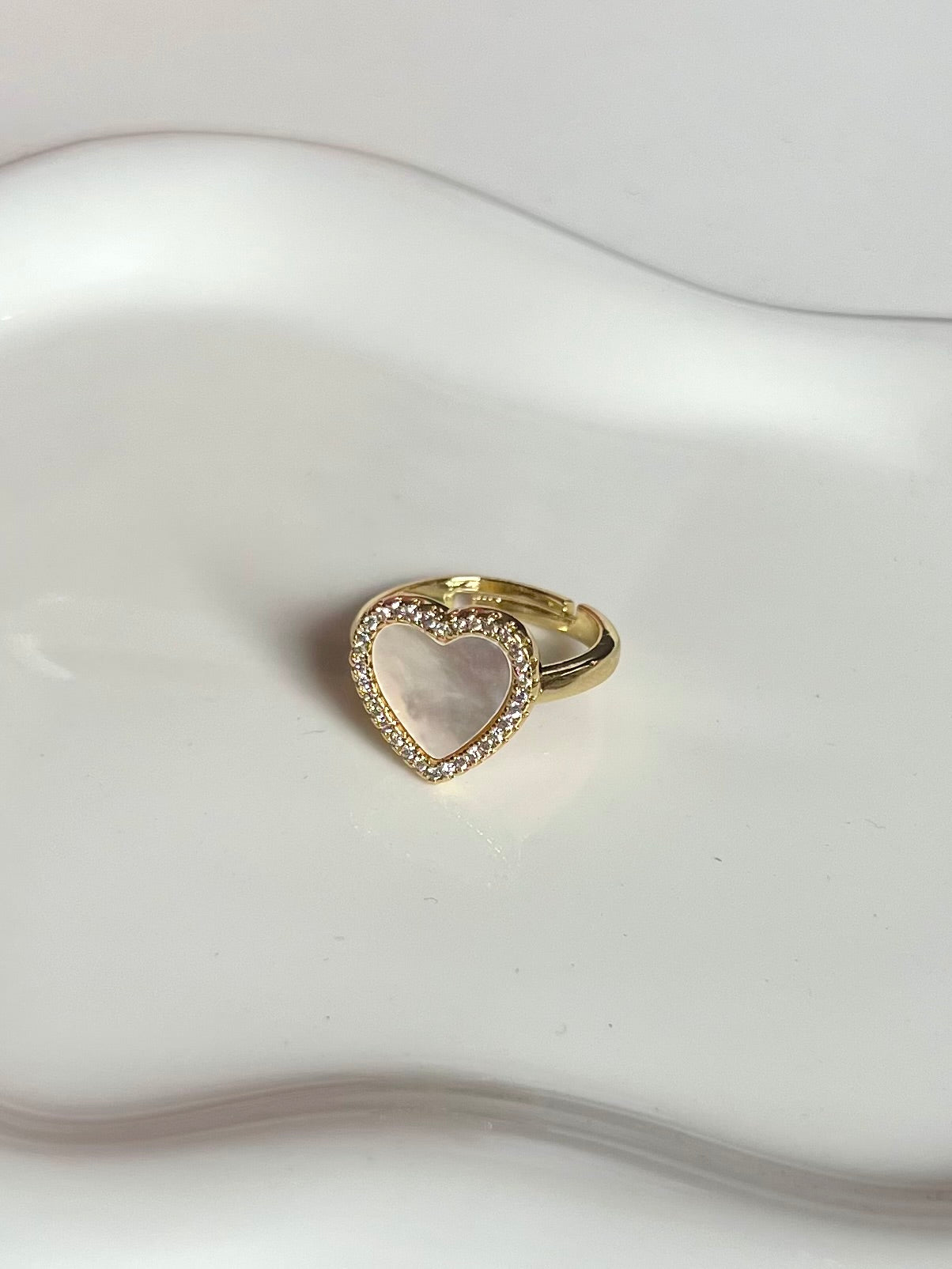 Nacar Heart Ring