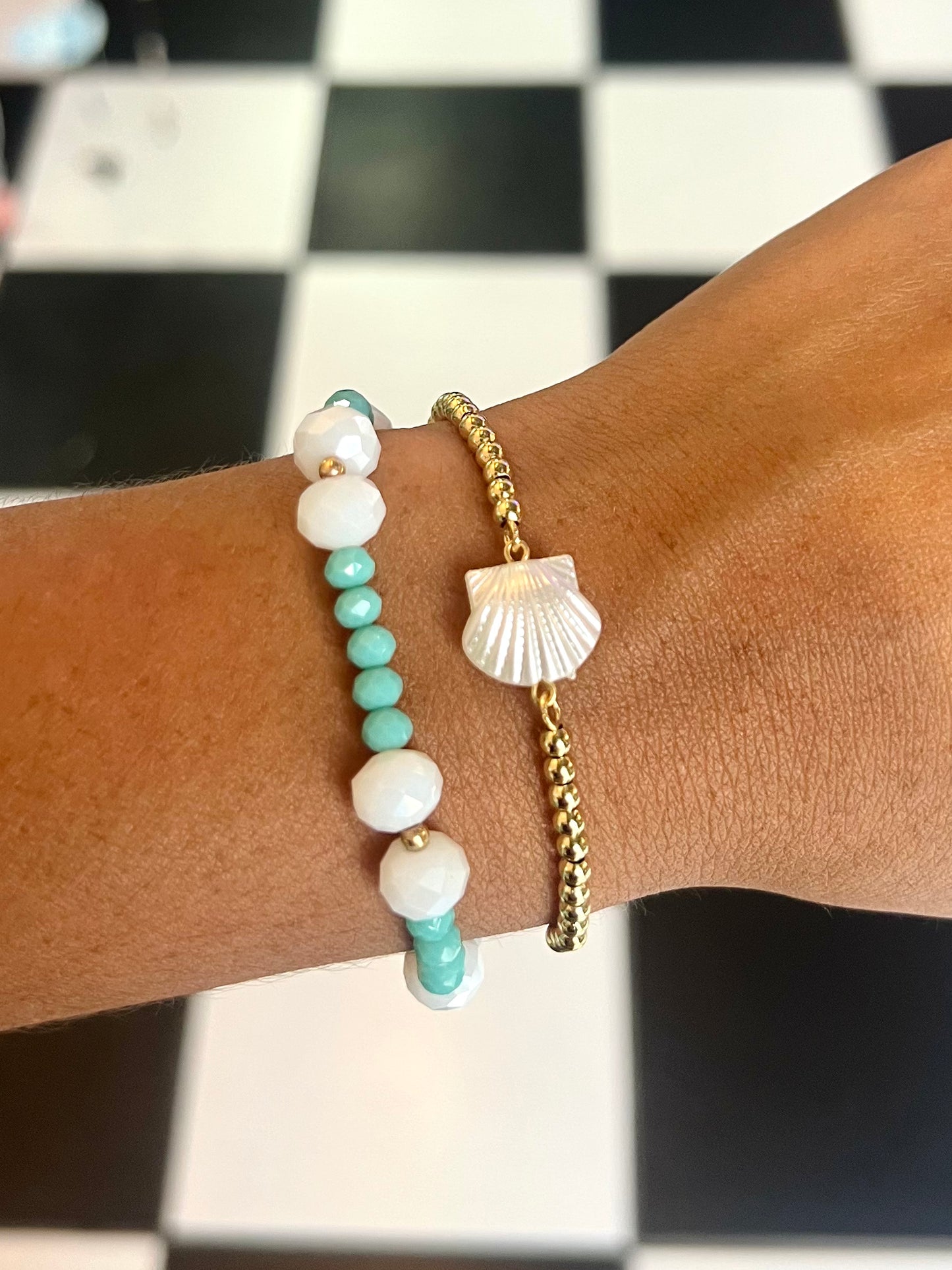 White Seashell Adjustable Bracelet