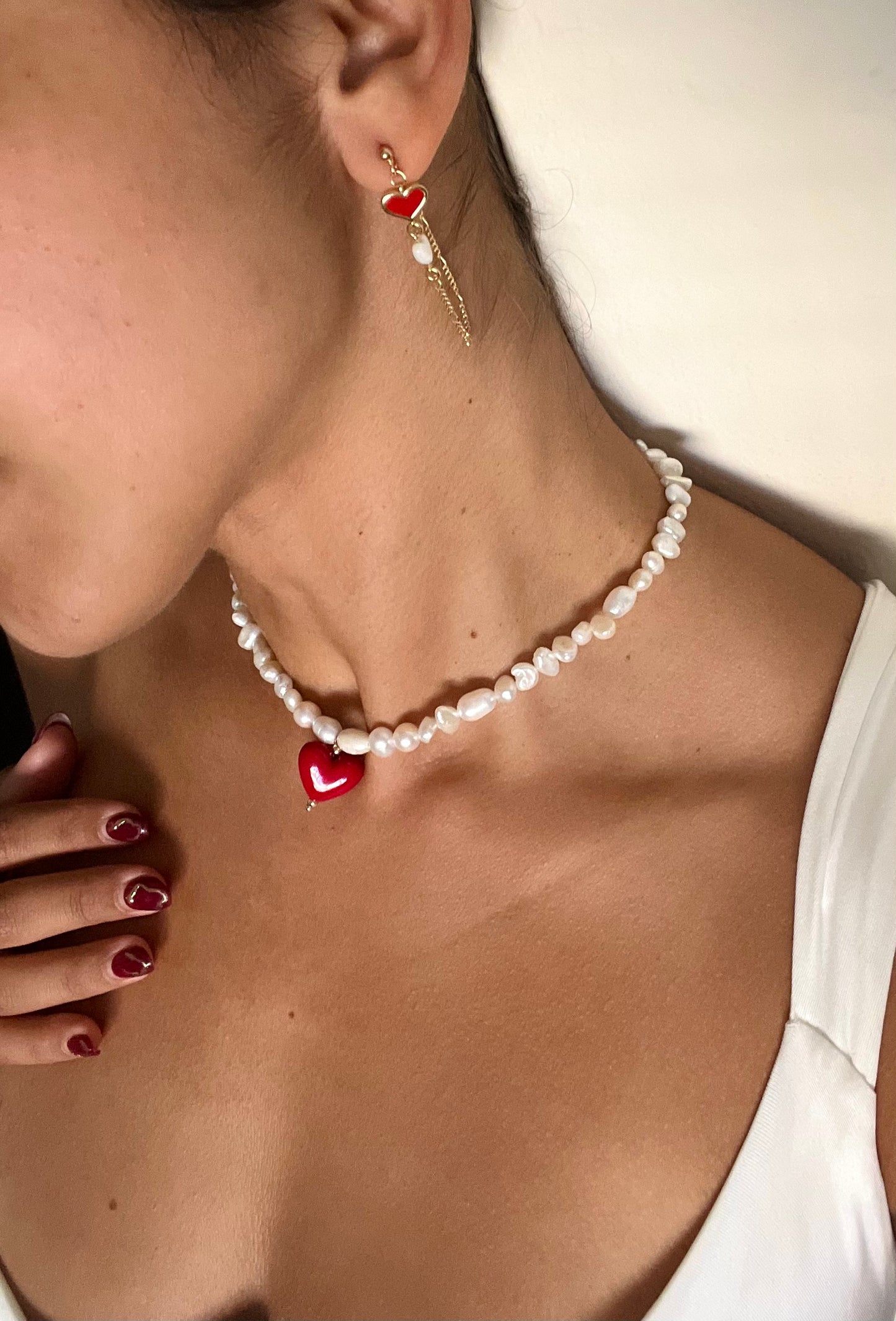 Red Heart Pearls Choker